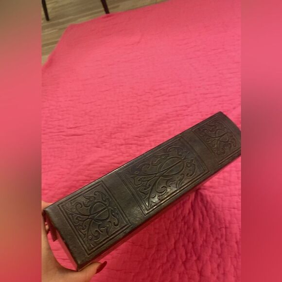 Z Gallerie Elegant Brown book  Decorative Box - Picture 4 of 10